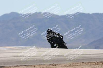 media/Oct-13-2025-Moto Forza (Mon) [[a66d839500]]/3-B Group/Session 4 (Turn 9)/